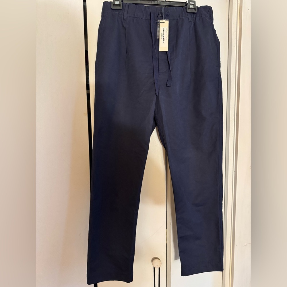 Alex Mill navy pull on pleated pant tech nylon size medium brand new with tags
